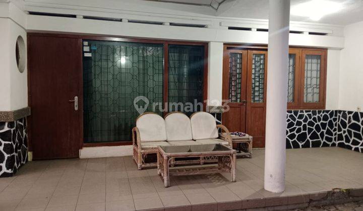 RUMAH TUA TENGAH KOTA LUAS NYAMAN STRATEGIS SIAP HUNI DI PAJAJARAN BANDUNG 1