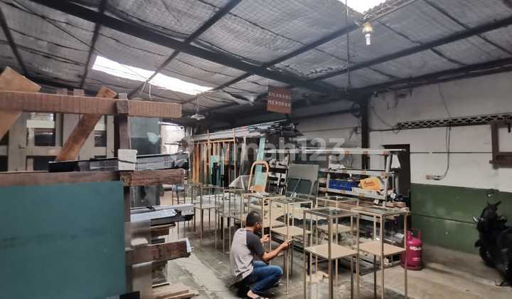 RUMAH TUA HITUNG TANAH LOKASI STRATEGIS DI BALADEWA BANDUNG 1