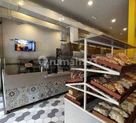 TWO-STORY BUSINESS SPACE, SPACIOUS, BUSY STRATEGIC LOCATION, READY TO USE IN PASIRKALIKI BANDUNG TWO-STORY BUSINESS SPACE, SPACIOUS, BUSY STRATEGIC LOCATION, READY TO USE IN PASIRKALIKI BANDUNG