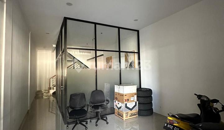 RUKO STRATEGIS 2,5 LANTAI COCOK UNTUK KANTOR SIAP PAKAI DI GUNUNG BATU BANDUNG RUKO STRATEGIS 2,5 LANTAI COCOK UNTUK KANTOR SIAP PAKAI DI GUNUNG BATU BANDUNG