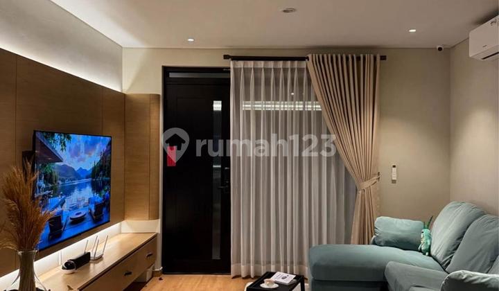 RUMAH MEWAH 2 LANTAI MINIMALIS MODERN FULL FURNISHED SIAP HUNI DI TATAR TARUBHAWANA KOTA BARU PARAHYANGAN KBP BANDUNG