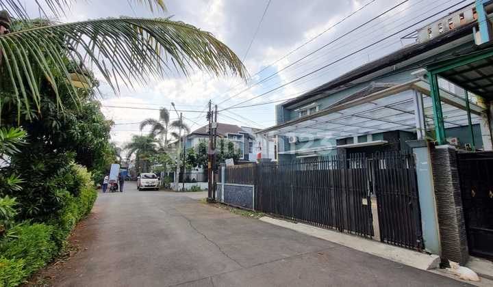 Rumah Kokoh Terawat 3 Lantai Siap Huni di Taman Persada Asri Buah Batu Bandung