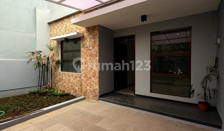 Dijual Rumah Sudah Renovasi di Tama Kopo Indah, Tki Nyaman dan Minimalis Modern 2