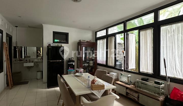 Rumah Heritage Strategis Tengah Kota Asri Nyaman Siap Huni di Pasirkaliki Bandung