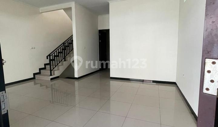 Dijual Rumah 2 Lantai Siap Huni di Taman Kopo Indah Tki 5 (Hook) 2