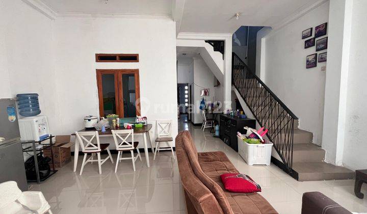 RUMAH BAGUS MINIMALIS MODERN 2 LANTAI SIAP HUNI DI ARCAMANIK BANDUNG