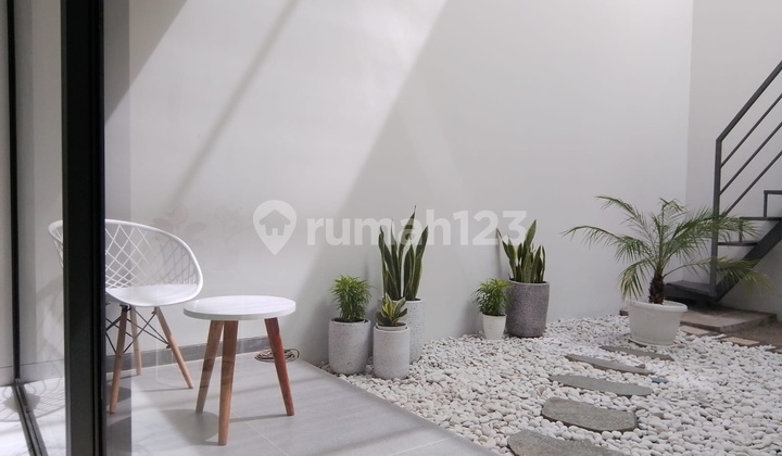 Dijual Rumah Baru Siap Huni di Mekar Wangi