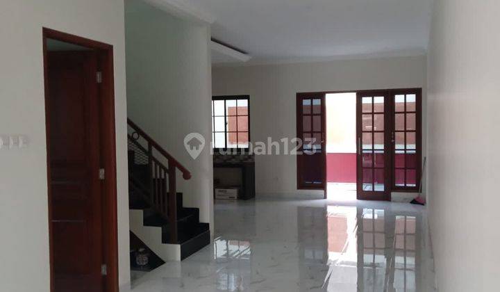 Rumah  Baru 2 Lantai dekat Grand Galaxy City, bekasi 2