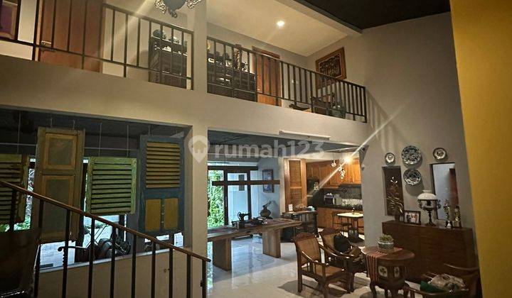 Rumah 2 Lt Full Furnished Kayu Jati di Jaka Permai, Bekasi 2