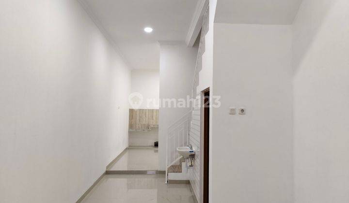 Rumah Wow, Lokasi Premium, 3 Lantai Di Kayuringin, Bekasi 2