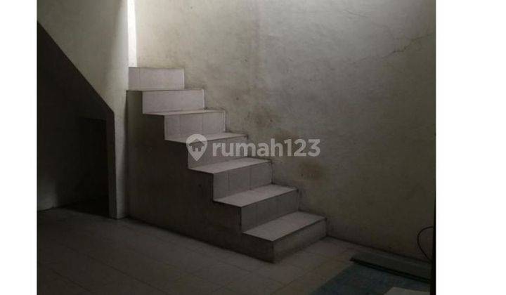 Jual cepat rumah 2 lantai cocok u.kos-kosan  jl Rusa Manggarai Tebet Jakarta Selatan  2