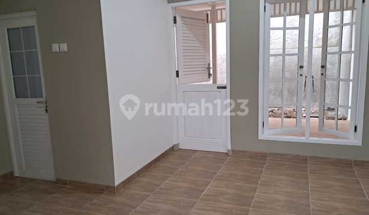 For Quick Sale Millennial & Strategic House in BSD City Griya Loka Tangerang