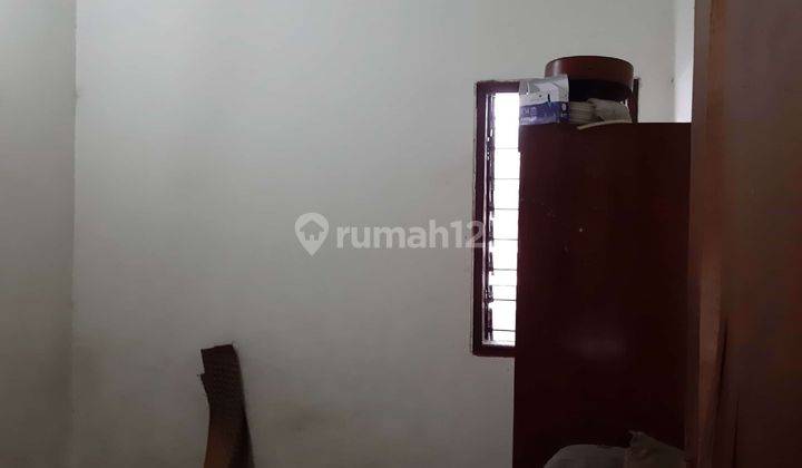 Jual Rumah Lama. Pinggir Jalan Utama Di Pangkalan Jati Jakera Pusat  2