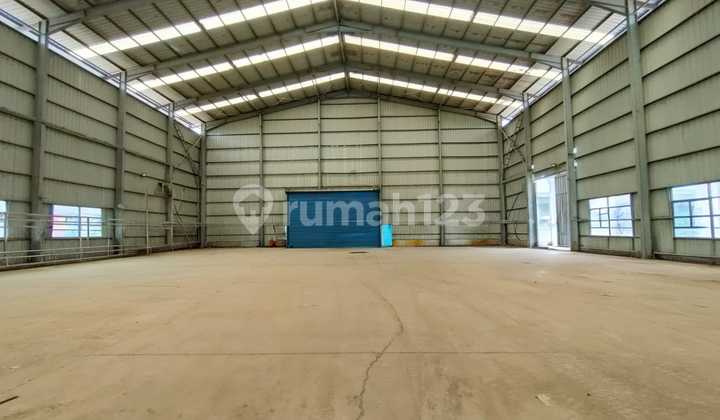 Strategic Warehouse Rental at Rest Area 19B Jakarta-Cikampek Toll Road - Direct Toll Access