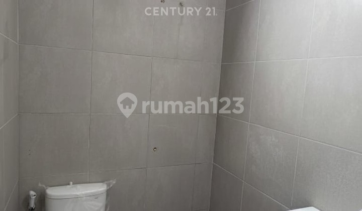 Ready 2 Unit Rumah Classic Minimalis Kav DKI Meruya Selatan  2