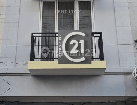 For Rent: Neat and Affordable Shop House in Citra 1, Cengkareng, West Jakarta