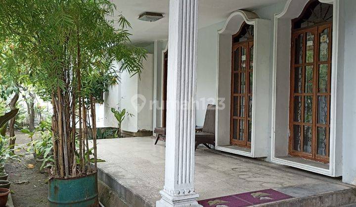 Rumah modern hook SHM hadap Timur dekat kampus unesa 2