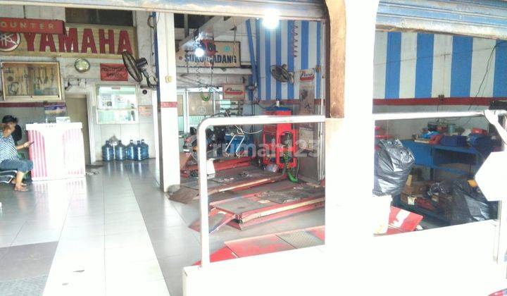 Dijual Cepat Tempat Usaha Lokasi Pinggir Jalan di Pramuka Raya  1