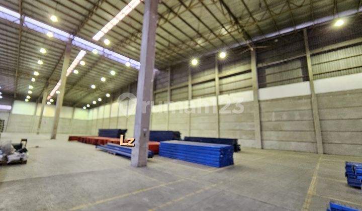 Warehouse for Rent Ready to Use in Cakung, East Jakarta Warehouse for Rent Ready to Use in Cakung, East Jakarta