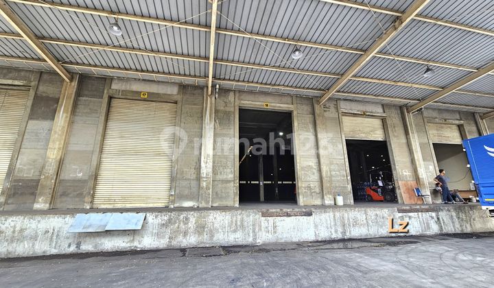 Warehouse for Rent Ready to Use in Cakung, East Jakarta Warehouse for Rent Ready to Use in Cakung, East Jakarta