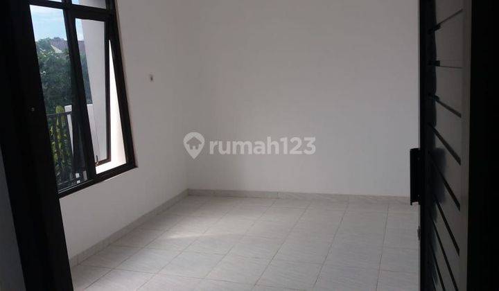 Rumah bagus 2 Lantai pemandangan bukit 2