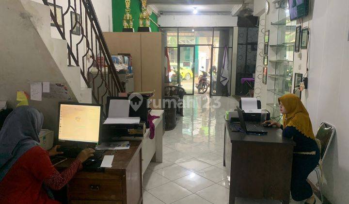 Rumah bagus 1,5 Lantai dgn 4 kamar tidur bisa untuk kost atau les-les an 2