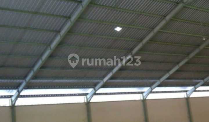 Warehouse for Rent, 2,000M² Building Area, 1,300M² Land Area, Warehouse Width 25M, Access for 40" Containers, Tronton Trucks, Ready-to-Use Warehouse, Commercial Location. Warehouse for Rent, 2,000M² Building Area, 1,300M² Land Area, Warehouse Width 25M, Access for 40" Containers, Tronton Trucks, Ready-to-Use Warehouse, Commercial Location.