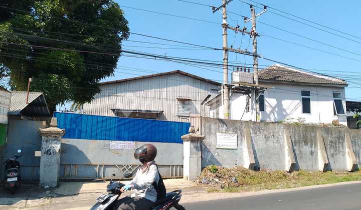 Warehouse For Rent In Ungaran. Beside National Road. Near Toll Road. Ready To Use. 1