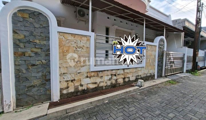 For Rent 3-Bedroom House in Tanahmas Area Semarang. Close to Culinary Center. Near Places of Worship. Central City Location.