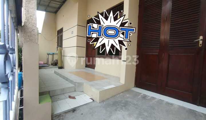 Disewakan Rumah 1,5 Lantai , Kt 3 , Km 2, Listrik 2200 W , Air Pam, Ada Garasi, Ada Carpot. Dekat Jalan Madukoro. 2