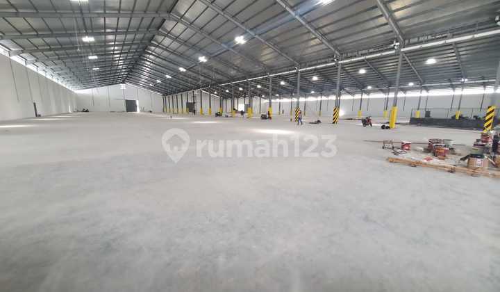 For Rent Warehouse 1.3 Ha & 10500m² Built-up Area in Kic Semarang. Near Toll Exit. Near Port. Near Airport. 1