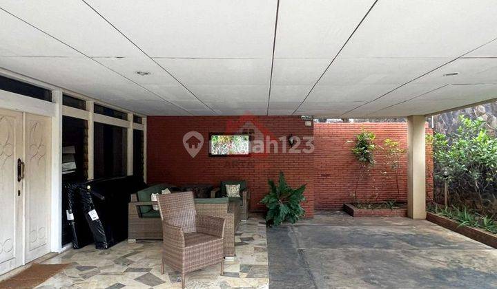 Dijual Rumah Lama Hitung Tanah Zona Komersial di Slipi, Jakbar 2