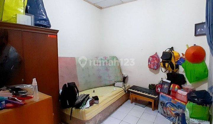 Dijual Rumah Lama Hitung Tanah Bagus di Jalan Deplu Veteran 2