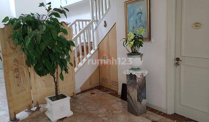 Jual Rumah 2 Lantai Bagus Siap Huni  di Beverly Hills Karawaci 2