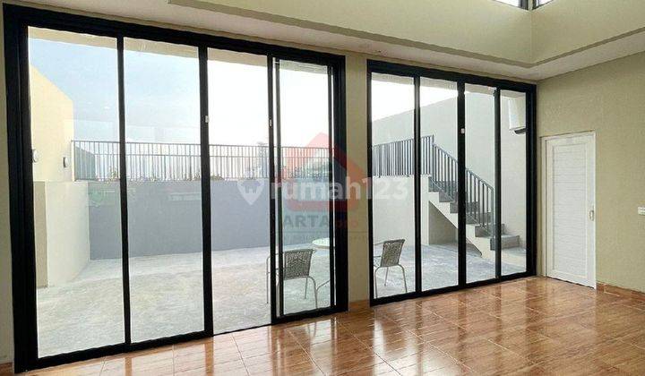 Dijual Rumah Brand New Semi Furnished 4 Lantai di Pulomas 2