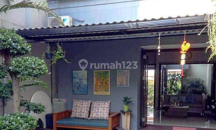 Dijual Rumah Bagus Semi Furnished 2 Lantai di BSD Tangsel 1