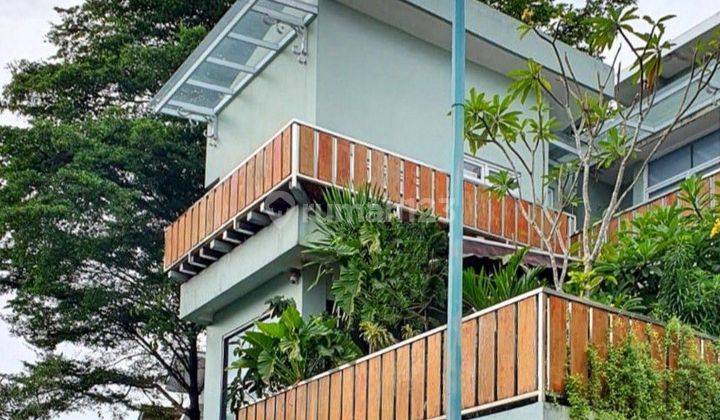 Dijual Rumah 3 Lantai Bagus Dalam Komplek di Pondok Cabe 2