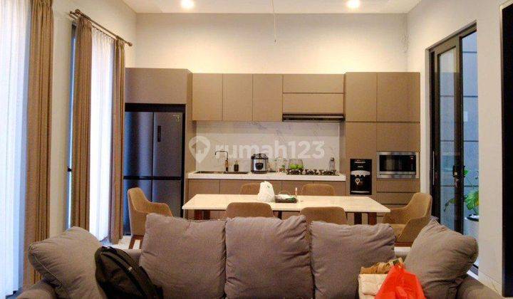 Dijual Rumah Mondern Minimalis 3 Lantai Di Veteran Jaksel 1