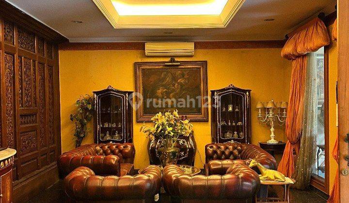 Luxurious Mansion Bagus Semi Furnished Siap Huni di Simprug Golf 2