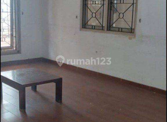 Rumah Lama Bagus Terawat Siap Huni 2 Lantai Di Tebet 2