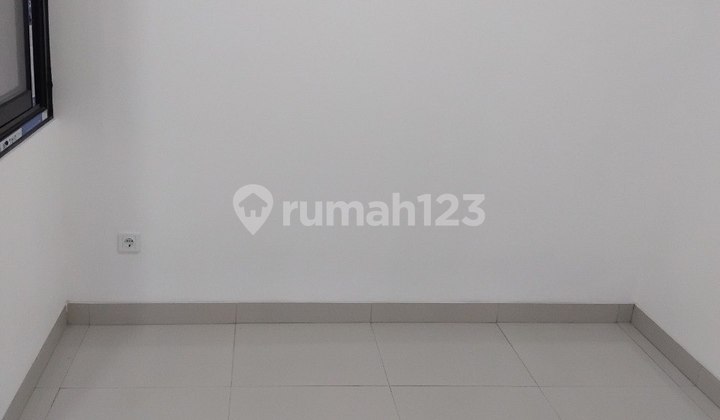 Brand New House Ready to Live in Tanjung Duren 2