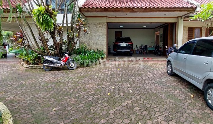 Rumah Mewah Bagus Siap Huni Ada S Pool di Cilandak Barat 2