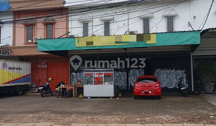 2.5-Story Ready-to-Use Adjacent Shop House in Pondok Cabe