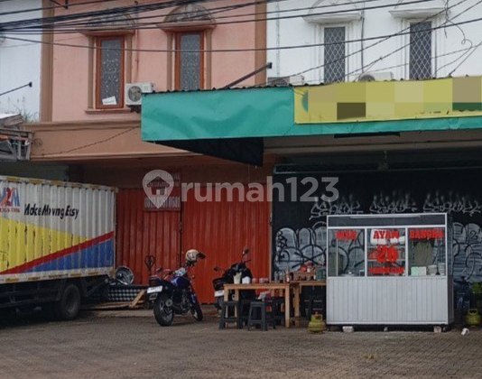 Ruko Gandeng 2,5 Lantai Siap Pakai di Pondok Cabe Ruko Gandeng 2,5 Lantai Siap Pakai di Pondok Cabe