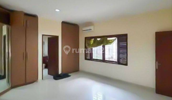 Rumah Bagus Dalam Cluster Harga Menarik Di Kebayoran Lama 2