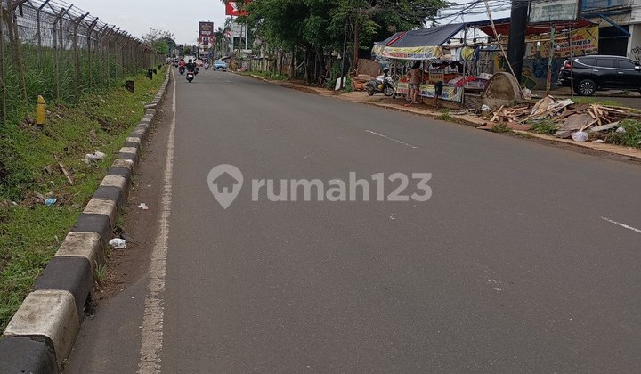 2.5-Story Ready-to-Use Adjacent Shop House in Pondok Cabe 2