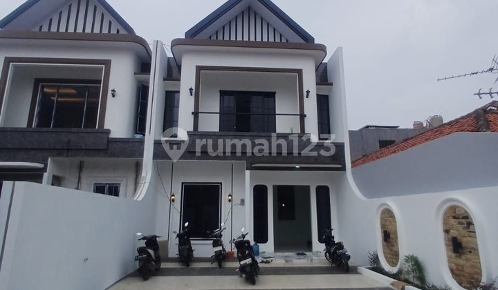 Rumah Baru Siap Huni 2 Lantai Di Jagakarsa Rumah Baru Siap Huni 2 Lantai Di Jagakarsa