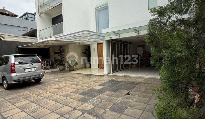 Nice House Attractive Price in Kemang South Jakarta