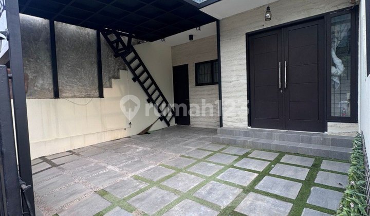 Rumah Minimalis Lokasi Premium Di Pondok Indah