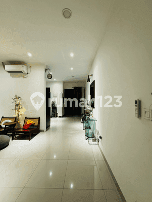 Dijual Condo House Semi Furnished 2 Unit Jadi 1 di Green Royal 2